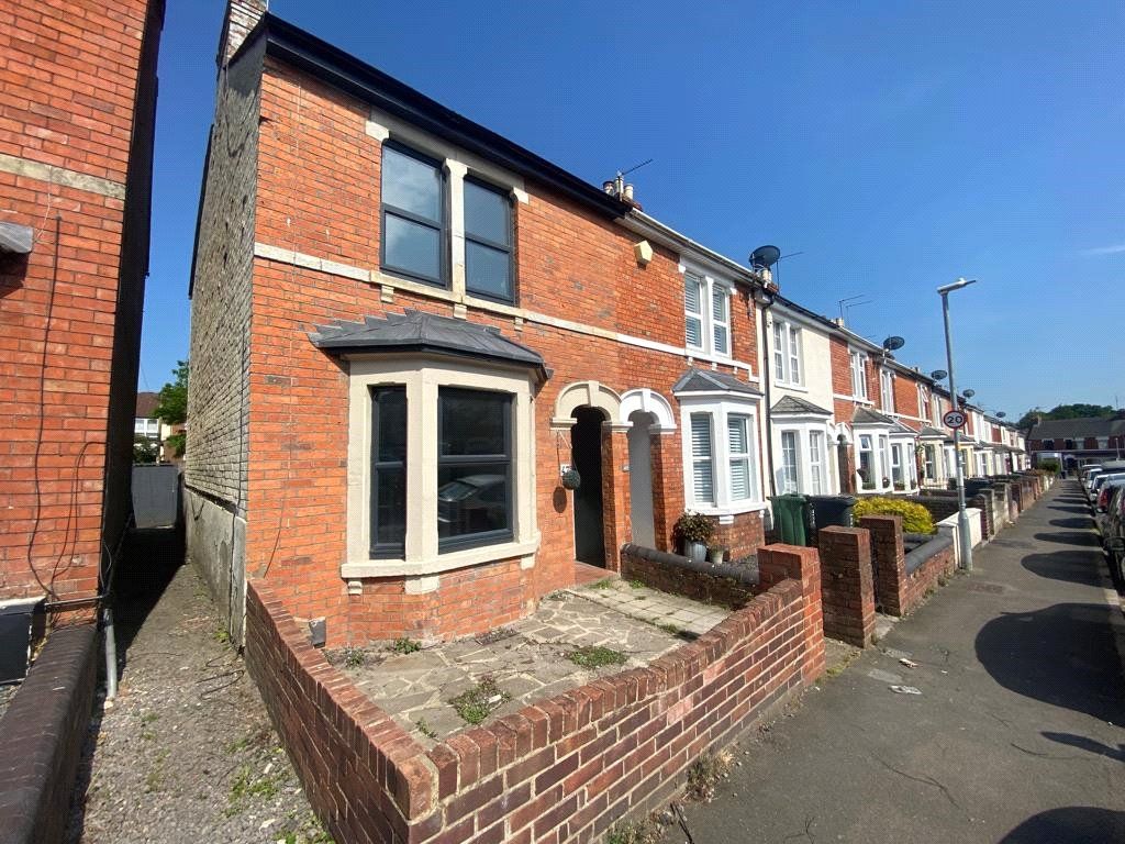 2 bed terraced house to rent in Winifred Street, Old Town, Swindon