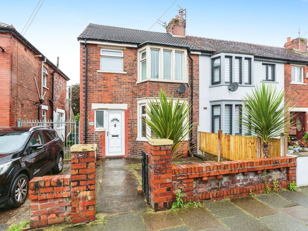 3 bed end terrace house for sale in Lindale Gardens, Blackpool
