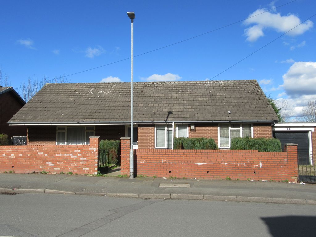 3 bed detached bungalow for sale in Scholes Lane, St. Helens WA9, £