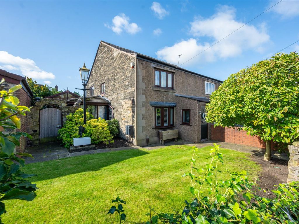 2 bed cottage for sale in Ormskirk Road, Rainford, St. Helens WA11, £