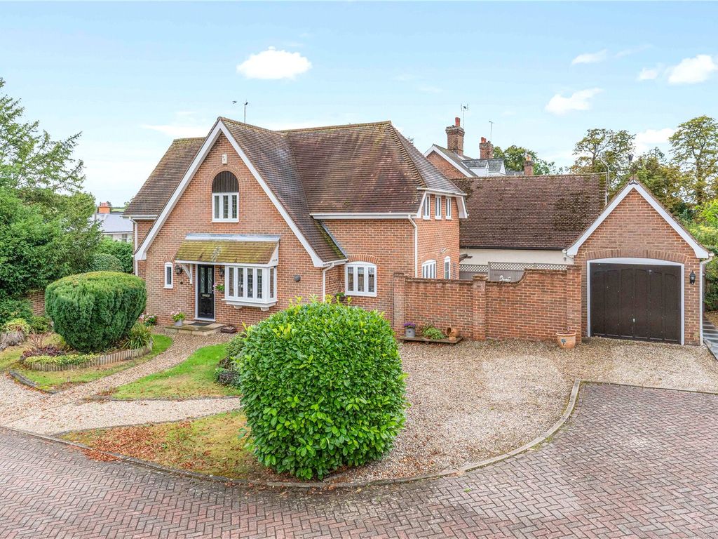 3 bed detached house for sale in Hadham Cross, Much Hadham
