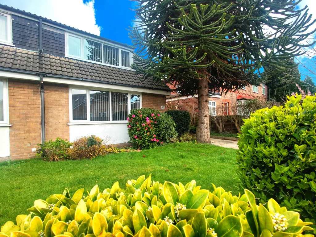 3 bed semidetached house for sale in Eastford Road, Warrington WA4