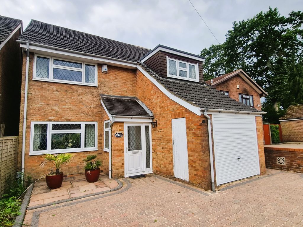 4 bed detached house for sale in Hazleton Way, Cowplain, Waterlooville