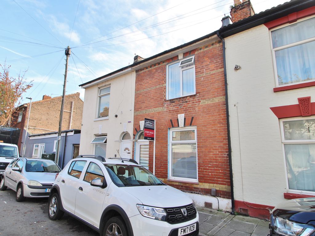 2 bed terraced house for sale in Cleveland Road, Southsea PO5 Zoopla