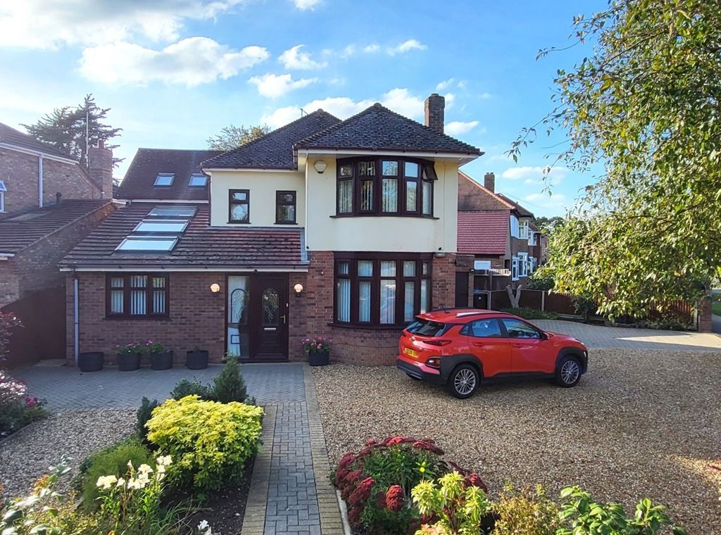 4 bed detached house for sale in Itter Crescent, Paston, Peterborough PE4, £415,000 Zoopla