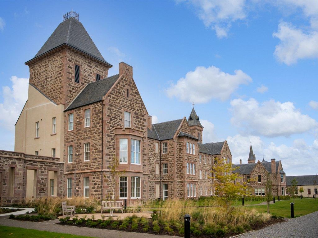 3 bed town house for sale in Great Glen Place, Inverness IV3, £310,000 Zoopla