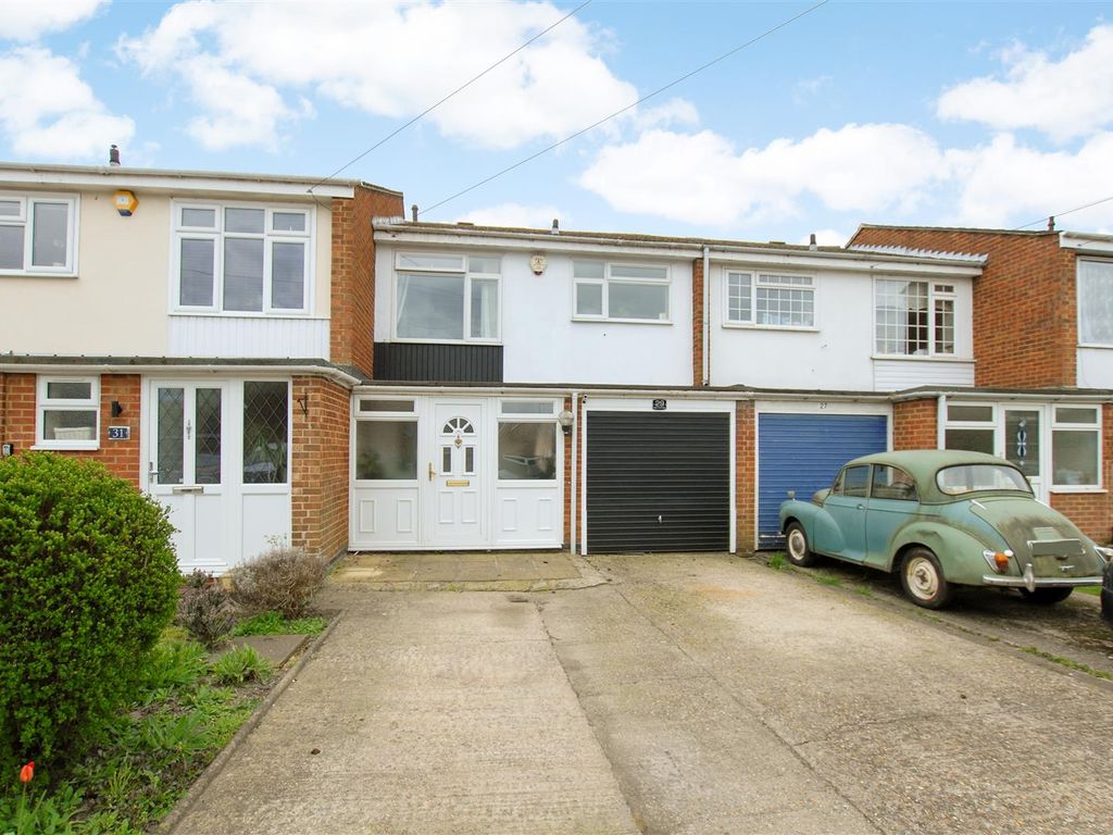 3 bed terraced house for sale in Robinhood Close, Cippenham, Slough SL1