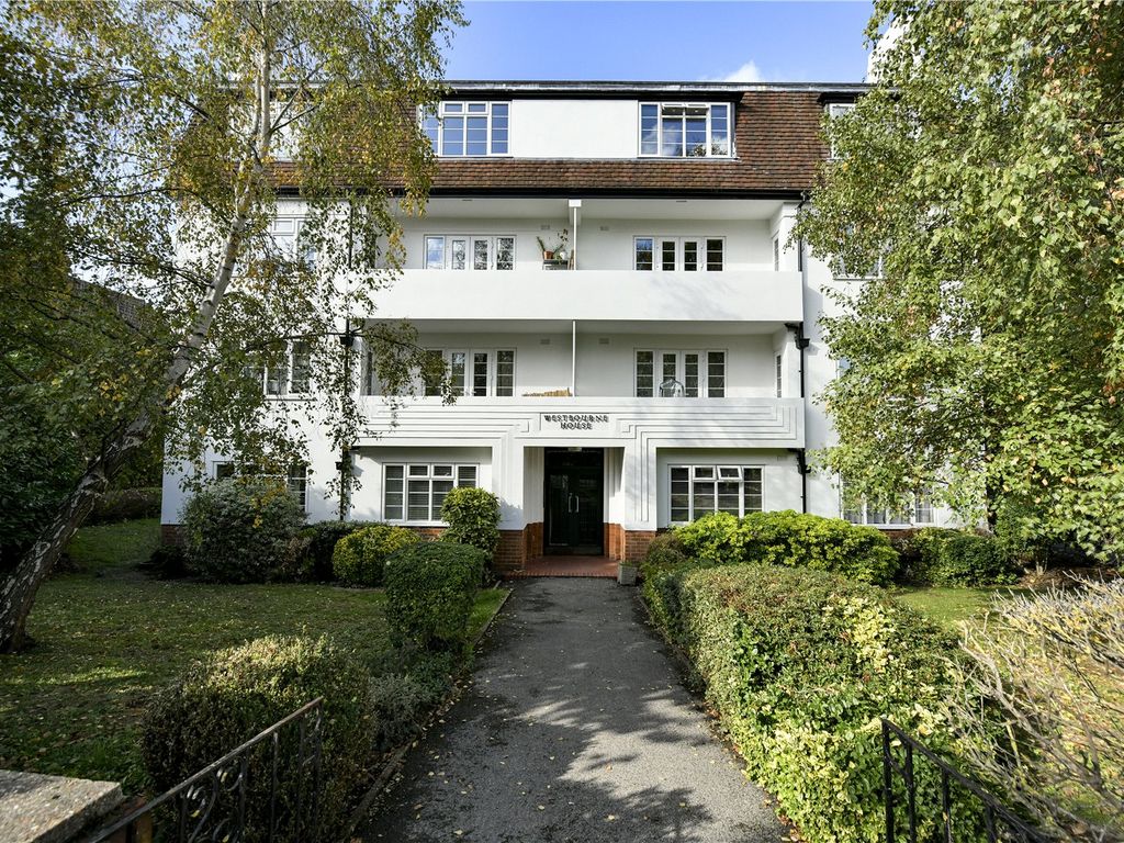 2 bed flat to rent in Richmond Road, Twickenham TW1, £2,350 pcm Zoopla