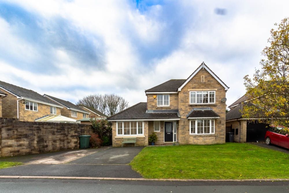 5 bed detached house for sale in 1 Staverton Grove, Thornton, Bradford