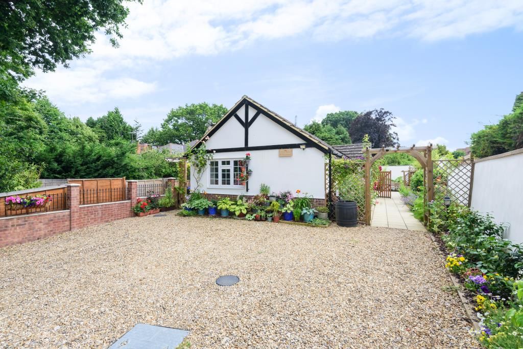 3 bed detached bungalow for sale in Camberley, Surrey GU15 Zoopla