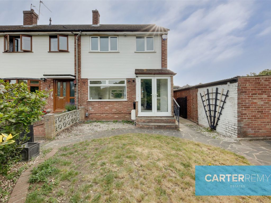 3 bed end terrace house for sale in Rosedale Rd, Grays RM17 Zoopla