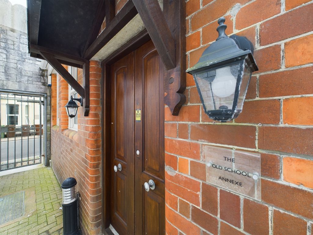 2 bed detached bungalow for sale in North Road West, Plymouth PL1, £