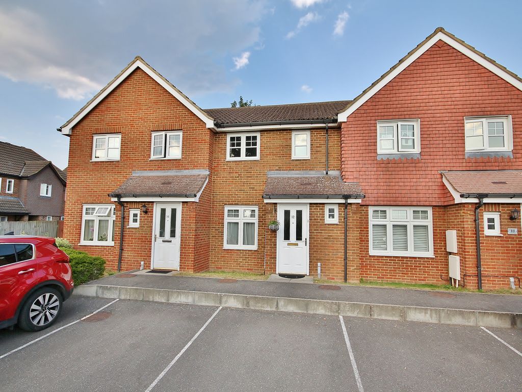 2 bed terraced house to rent in Orchard Mews, Knaphill, Woking, Surrey