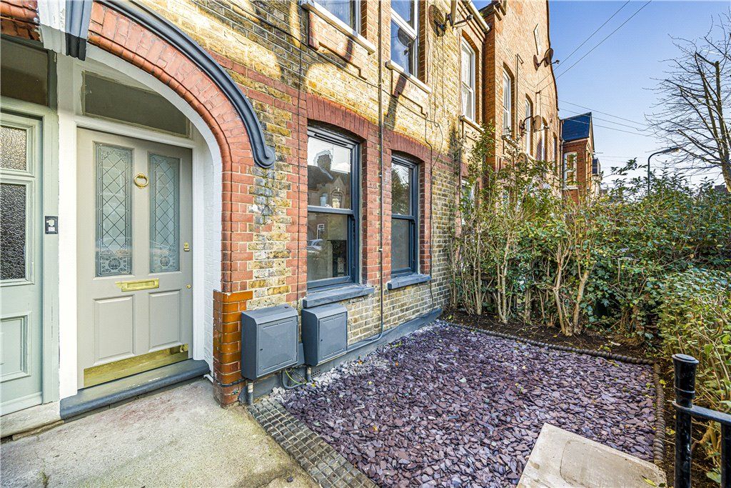 2 bed flat for sale in Brettenham Road, Walthamstow, London E17 Zoopla