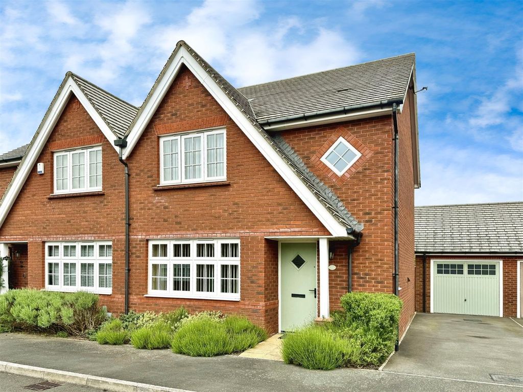 3 bed property for sale in Heol Ithon, Caldicot NP26, £329,950 Zoopla