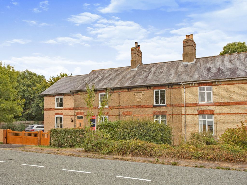 3 bed terraced house for sale in Caxton Common, Elsworth, Cambridge