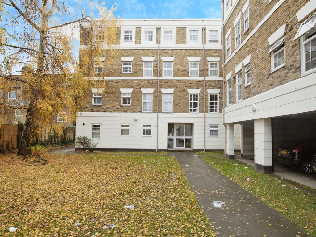 2 bed flat for sale in Beechwood Mews, London N9, £295,000 Zoopla