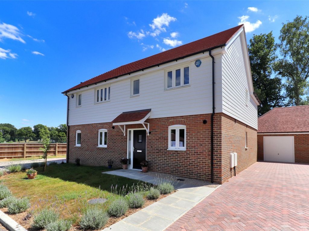 Coursehorn Mews, Course Horn Lane, Cranbrook, Kent TN17