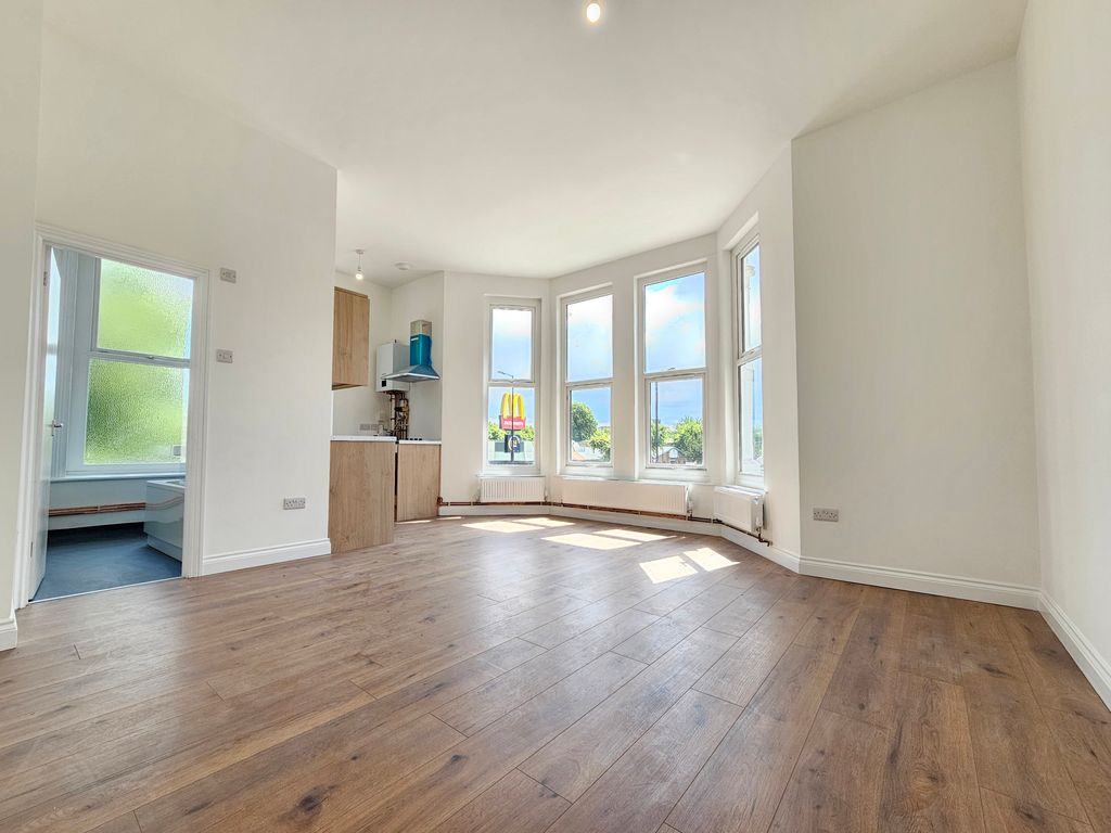 Studio to rent in Barking Road, London E16, £1,200 pcm Zoopla