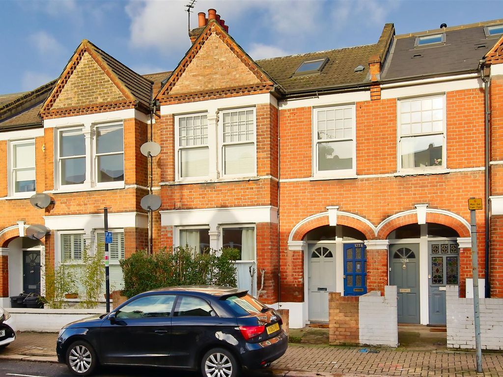 2 bed to rent in Penwith Road, London SW18, £2,000 pcm Zoopla