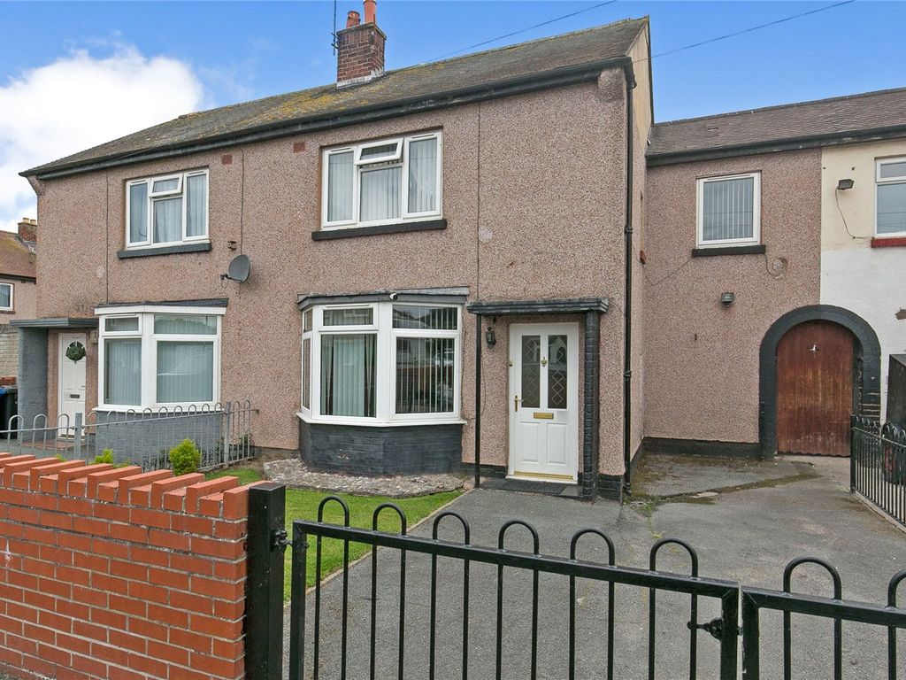 3 bed detached house for sale in Gwynfryn Avenue, Rhyl, Denbighshire