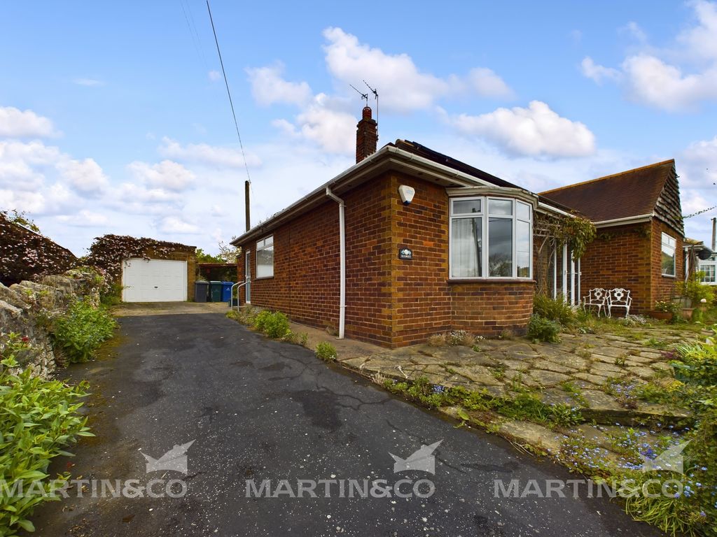4 bed detached bungalow for sale in Station Road, Norton, Doncaster
