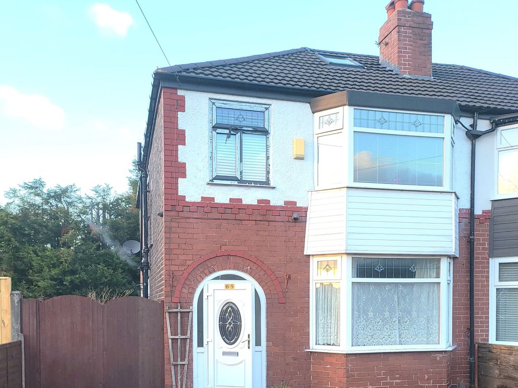 4 bed semidetached house to rent in Carnforth Road, Heaton Chapel