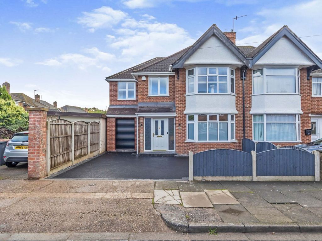 5 bed semidetached house for sale in Rufford Avenue, Bramcote