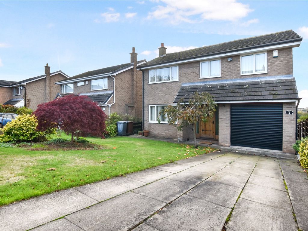 4 bed detached house for sale in Lark Hill, Batley, West Yorkshire WF17