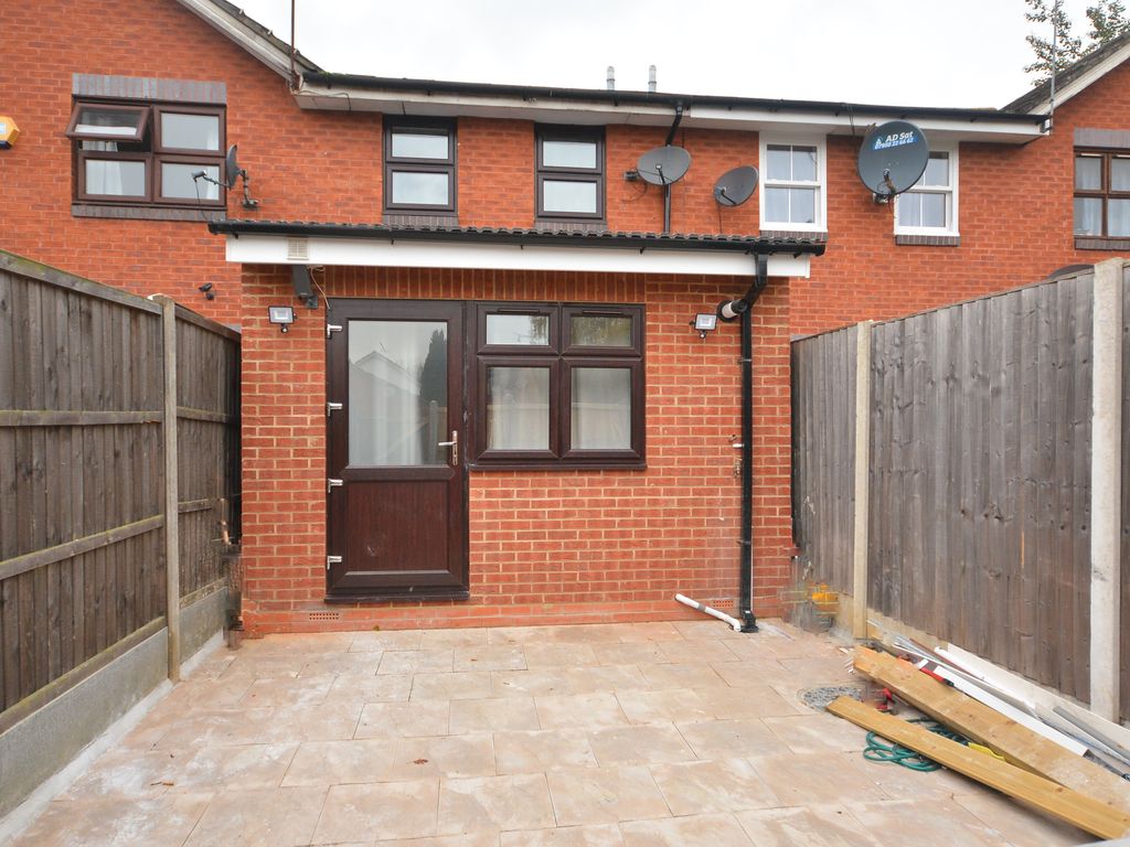 3 bed terraced house for sale in Mallard Path, London SE28 Zoopla