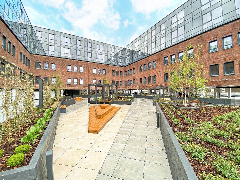 2 bed flat to rent in Pembroke Broadway, Camberley GU15 Zoopla