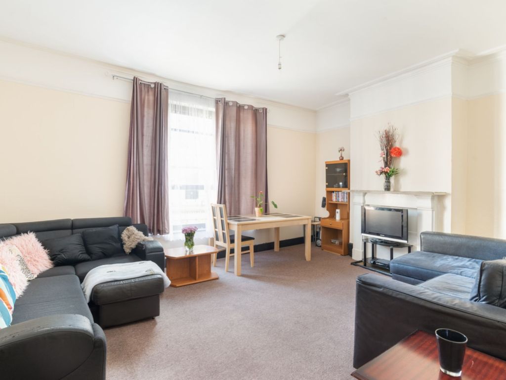 5 bed flat to rent in Rendezvous Street, Folkestone CT20 Zoopla