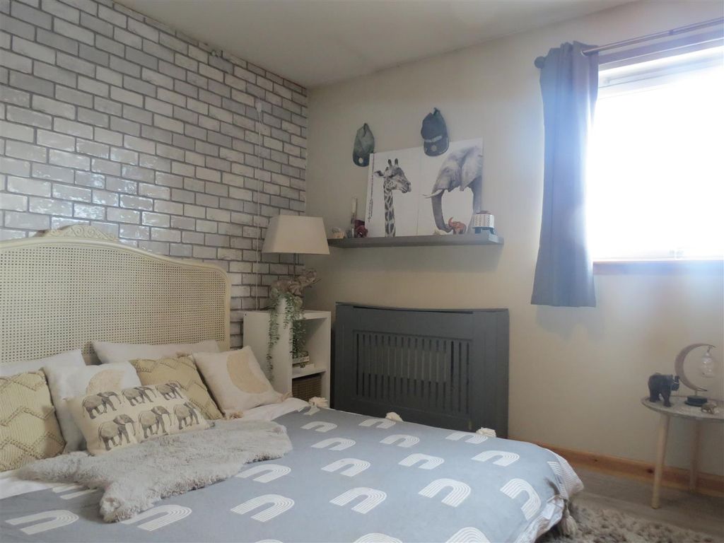 2 bed flat for sale in Granish Way, Aviemore PH22 Zoopla