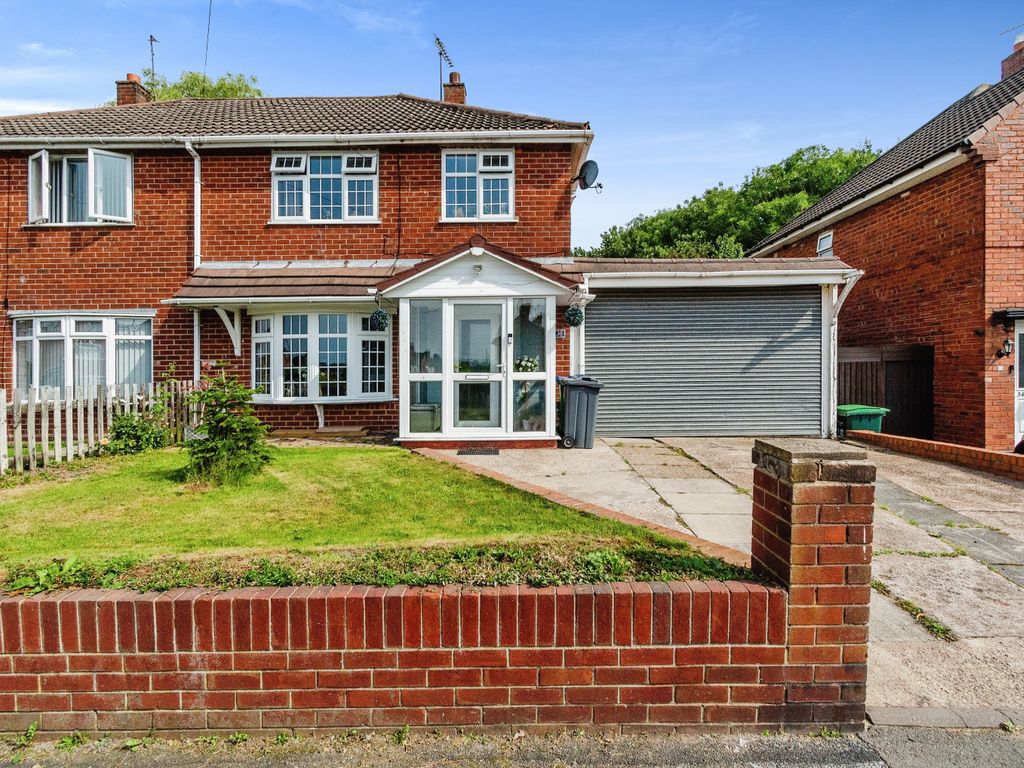 3 bed semidetached house for sale in Kent Road, Wednesbury WS10, £