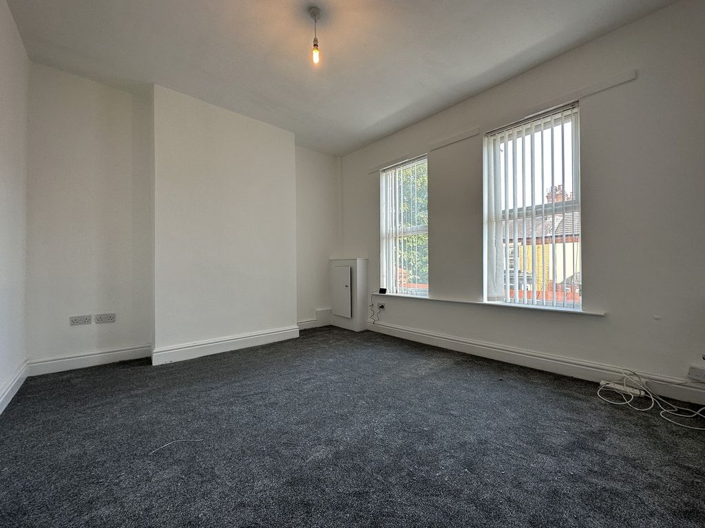 1 bed flat to rent in St. Johns Road, Waterloo, Liverpool, Merseyside
