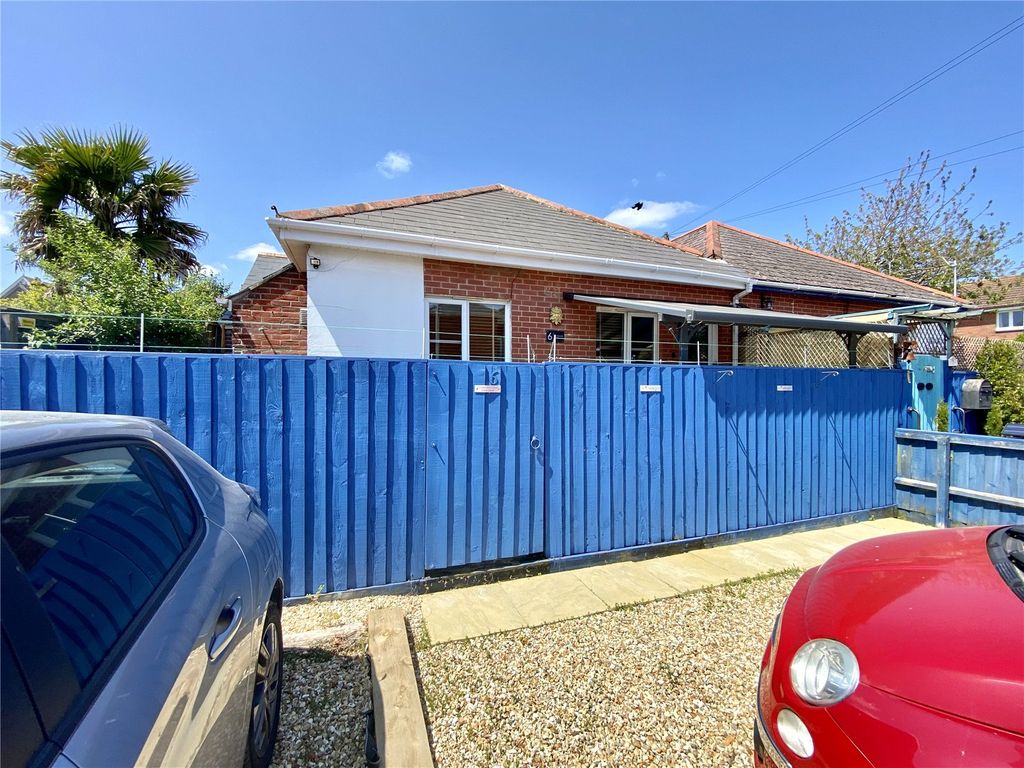 1 bed bungalow for sale in St. Johns Road, Sandown, Isle Of Wight PO36, £135,000 Zoopla