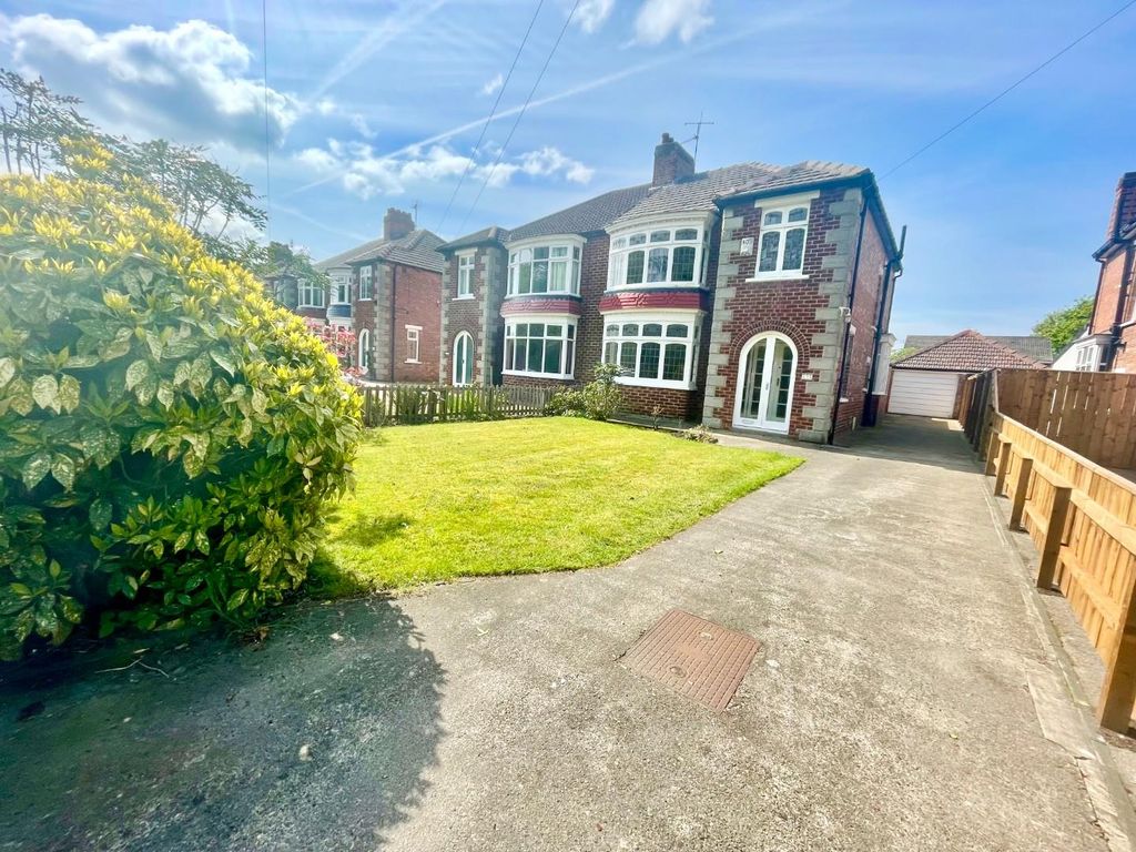 3 bed semidetached house for sale in Acklam Road, Middlesbrough TS5