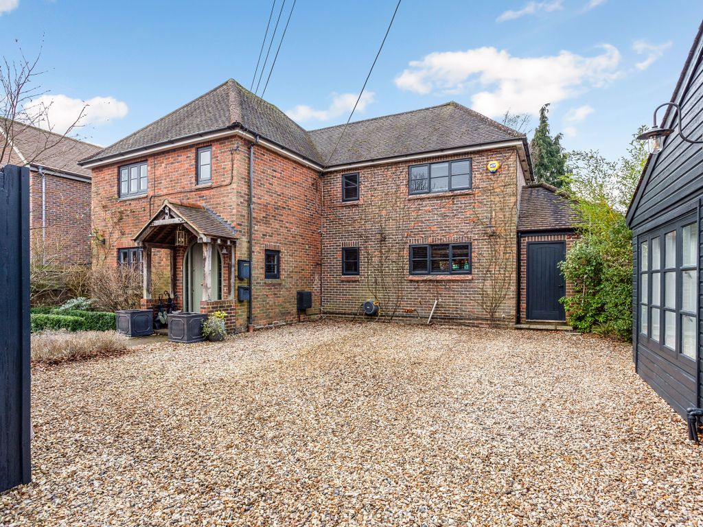 5 bed detached house for sale in Drift Road, Whitehill GU35, £875,000