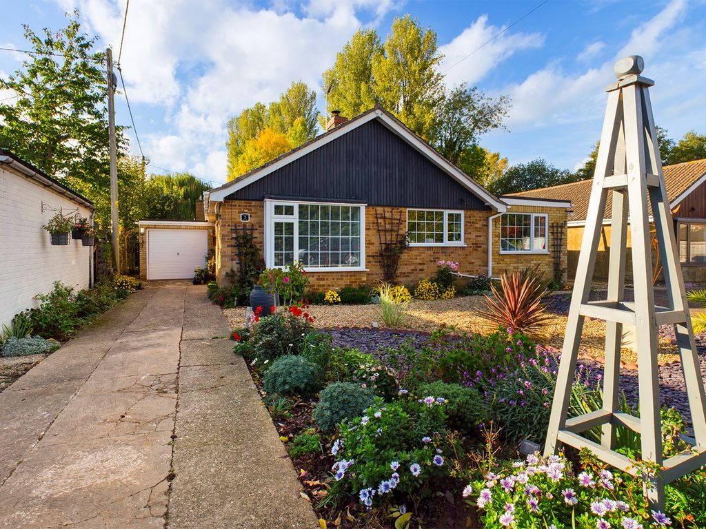 3 bed detached bungalow for sale in Rye Close, Shouldham, King's Lynn