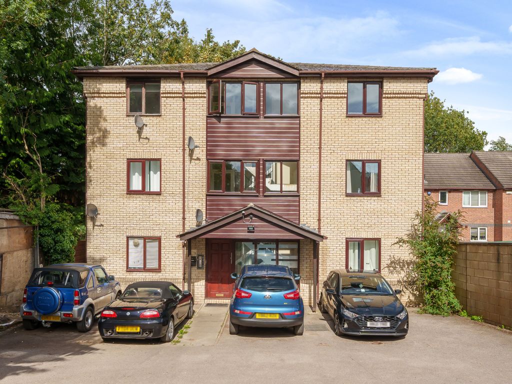 1 bed flat to rent in Millbrook Street, Cheltenham GL50, £675 pcm Zoopla