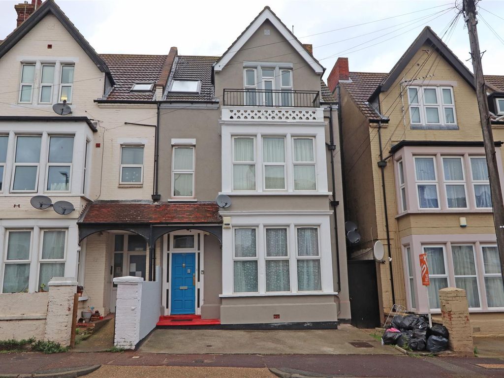 Studio to rent in York Road, SouthendOnSea SS1 Zoopla