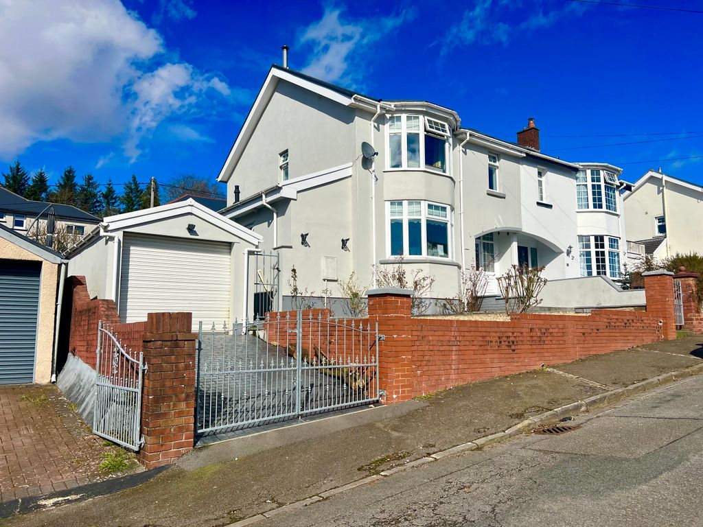 4 bed semidetached house for sale in Meyrick Villas, Merthyr Tydfil