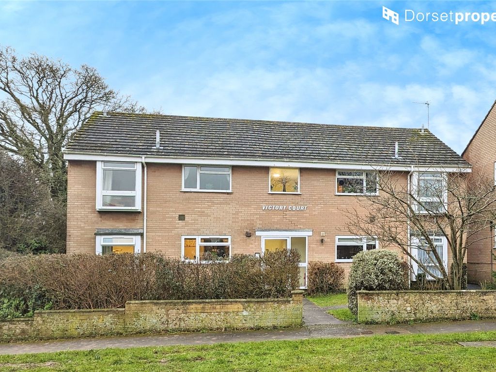 2 bed flat for sale in High Street, Lytchett Matravers, Poole BH16, £