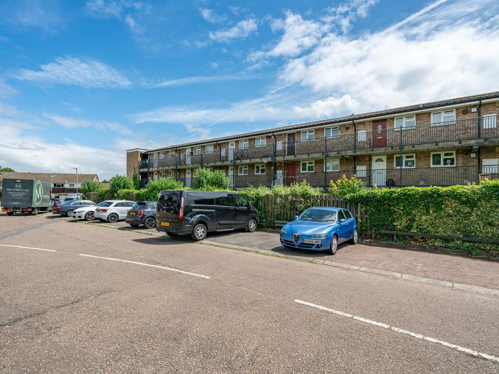 The Waveney, Grovehill, Hemel Hempstead HP2  