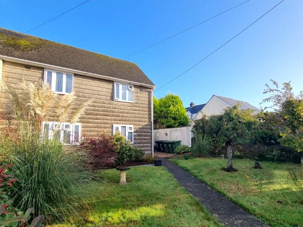 3 bed semidetached house for sale in Thorne Park, West Down