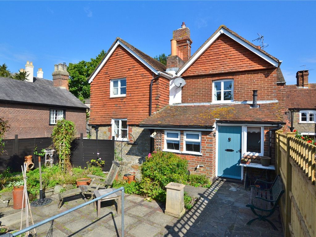 2 bed end terrace house for sale in Pound Street, Petworth, West Sussex