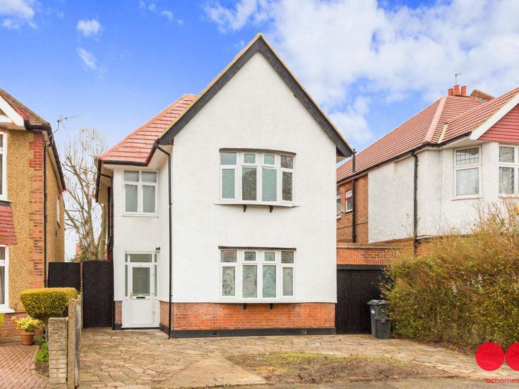 4 bed detached house for sale in Thornbury Avenue, Osterley, Isleworth