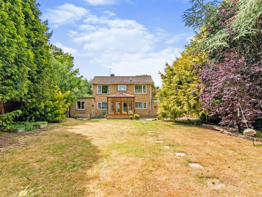 4 bed detached house for sale in Yarmouth Road, Lowestoft NR32 Zoopla