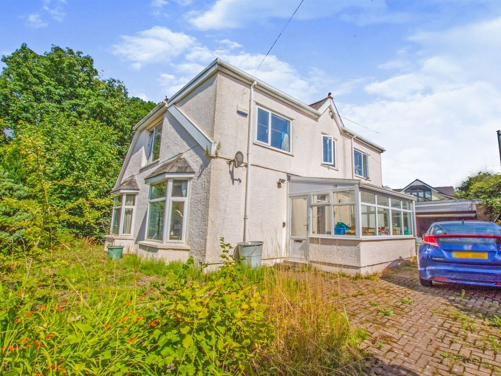 3 bed detached house for sale in Usk Road, Pontypool NP4 Zoopla