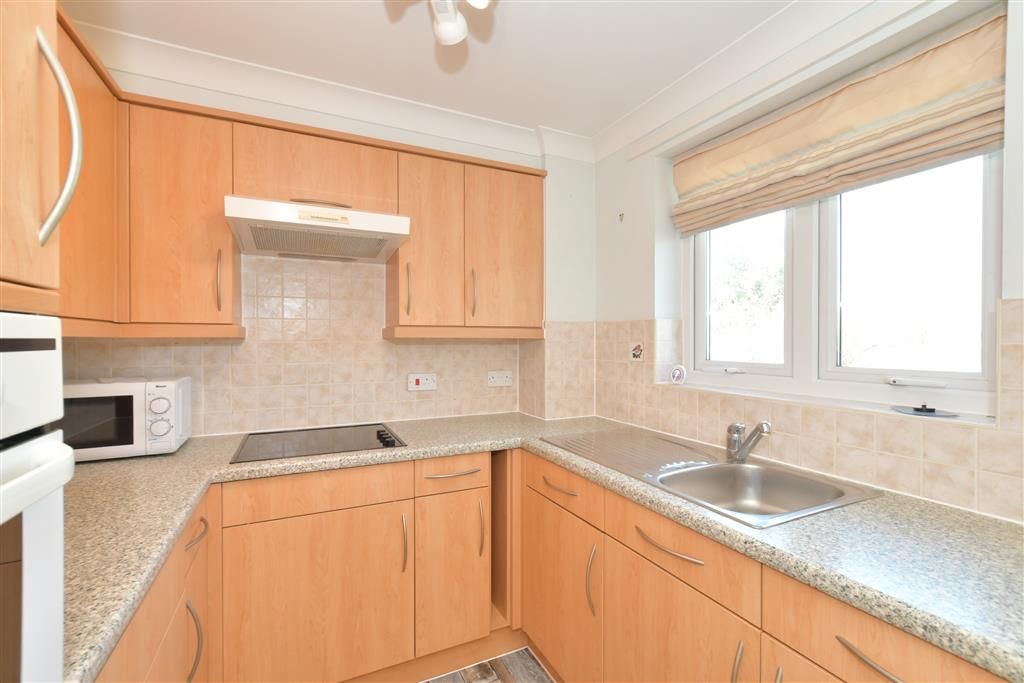 1 bed flat for sale in Barnham Road, Barnham, Bognor Regis, West Sussex